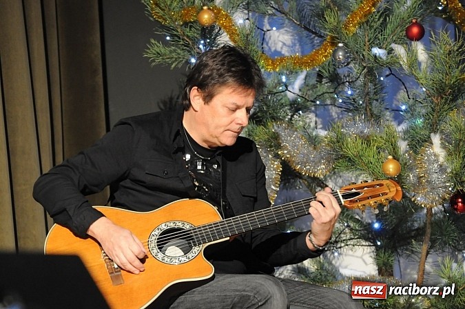 Zdjęcie w galerii na portalu naszraciborz.pl: Dwunasta Gwiazdka Serc już za nami. Ponad trzy godziny przedniej zabawy wiadomości z regionu