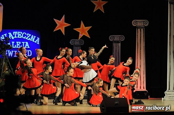Zdjęcie w galerii na portalu naszraciborz.pl: Dwunasta Gwiazdka Serc już za nami. Ponad trzy godziny przedniej zabawy wiadomości z regionu
