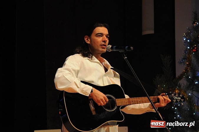 Zdjęcie w galerii na portalu naszraciborz.pl: Dwunasta Gwiazdka Serc już za nami. Ponad trzy godziny przedniej zabawy wiadomości z regionu