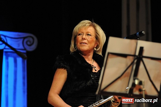 Zdjęcie w galerii na portalu naszraciborz.pl: Dwunasta Gwiazdka Serc już za nami. Ponad trzy godziny przedniej zabawy wiadomości z regionu