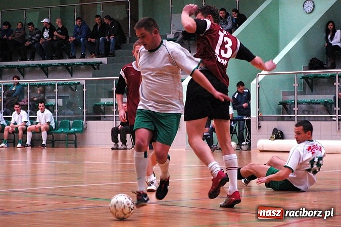 Zdjęcie w galerii na portalu naszraciborz.pl: Grad goli w piątkowych meczach wiadomości z regionu