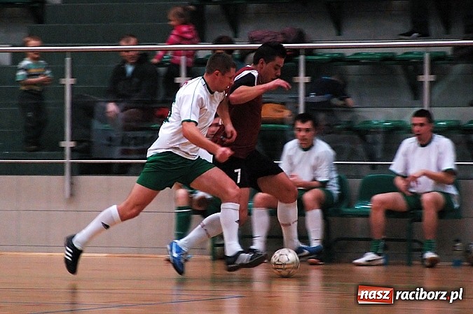 Zdjęcie w galerii na portalu naszraciborz.pl: Grad goli w piątkowych meczach wiadomości z regionu