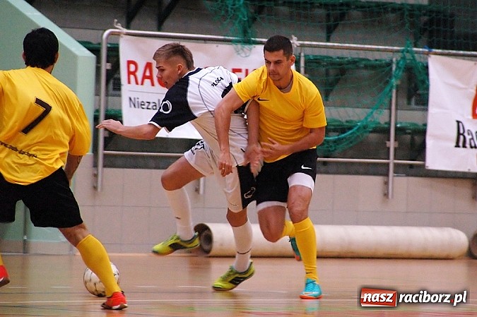 Zdjęcie w galerii na portalu naszraciborz.pl: Grad goli w piątkowych meczach wiadomości z regionu