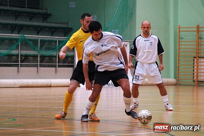 Zdjęcie w galerii na portalu naszraciborz.pl: Grad goli w piątkowych meczach wiadomości z regionu