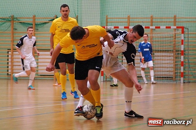 Zdjęcie w galerii na portalu naszraciborz.pl: Grad goli w piątkowych meczach wiadomości z regionu