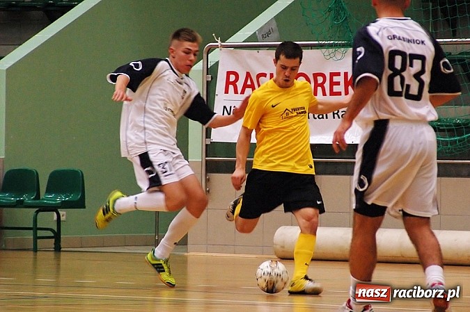 Zdjęcie w galerii na portalu naszraciborz.pl: Grad goli w piątkowych meczach wiadomości z regionu