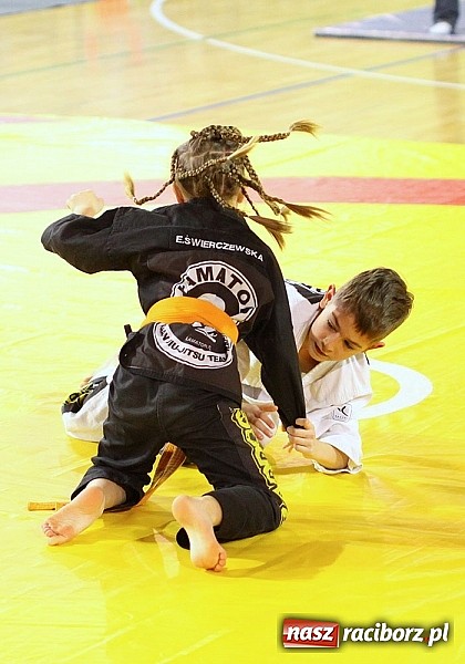 Zdjęcie w galerii na portalu naszraciborz.pl: Młodzi adepci jiu-jitsu walczyli na lidze dzieci i młodzieży w Kuźni Raciborskiej wiadomości z regionu