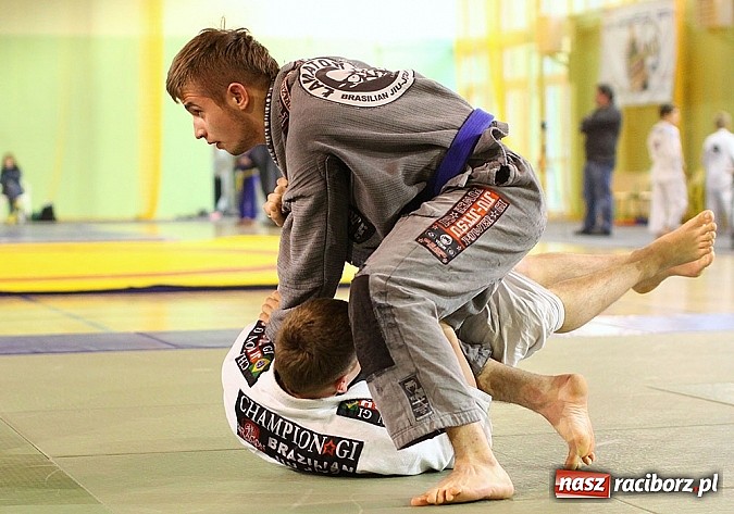 Zdjęcie w galerii na portalu naszraciborz.pl: Młodzi adepci jiu-jitsu walczyli na lidze dzieci i młodzieży w Kuźni Raciborskiej wiadomości z regionu