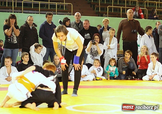 Zdjęcie w galerii na portalu naszraciborz.pl: Młodzi adepci jiu-jitsu walczyli na lidze dzieci i młodzieży w Kuźni Raciborskiej wiadomości z regionu