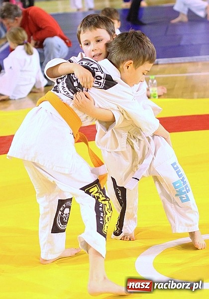 Zdjęcie w galerii na portalu naszraciborz.pl: Młodzi adepci jiu-jitsu walczyli na lidze dzieci i młodzieży w Kuźni Raciborskiej wiadomości z regionu
