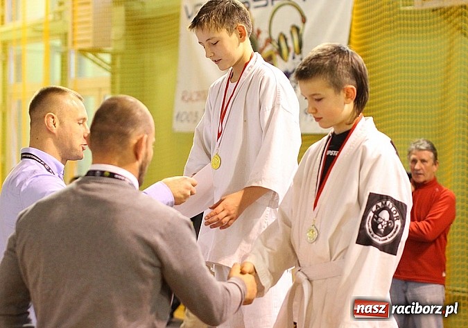 Zdjęcie w galerii na portalu naszraciborz.pl: Młodzi adepci jiu-jitsu walczyli na lidze dzieci i młodzieży w Kuźni Raciborskiej wiadomości z regionu