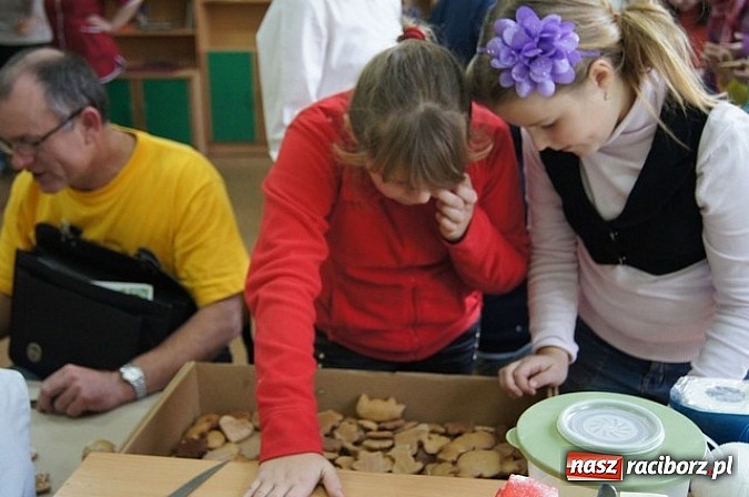 Zdjęcie w galerii na portalu naszraciborz.pl: Mały owad, wielki problem wiadomości z regionu