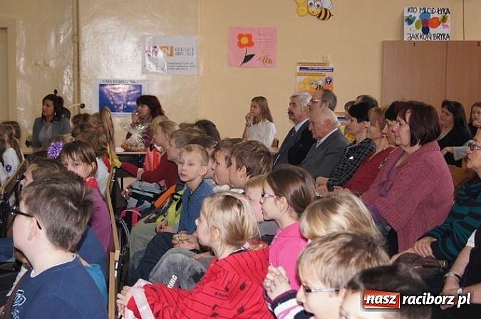 Zdjęcie w galerii na portalu naszraciborz.pl: Mały owad, wielki problem wiadomości z regionu