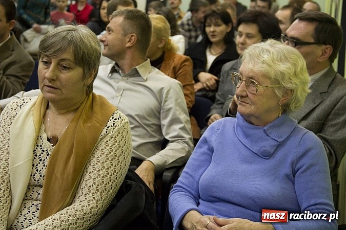 Zdjęcie w galerii na portalu naszraciborz.pl: W MDK-u świętowano 10-lecie grupy Irrealis wiadomości z regionu