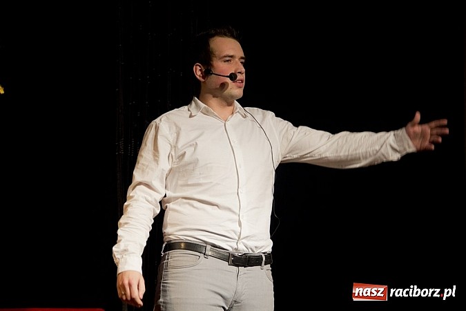 Zdjęcie w galerii na portalu naszraciborz.pl: W MDK-u świętowano 10-lecie grupy Irrealis wiadomości z regionu