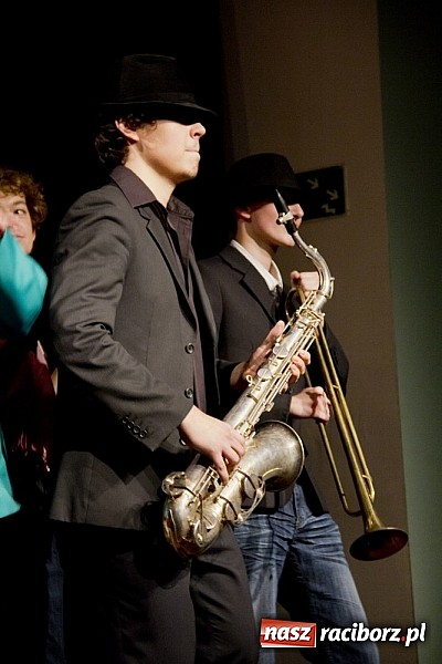 Zdjęcie w galerii na portalu naszraciborz.pl: W MDK-u świętowano 10-lecie grupy Irrealis wiadomości z regionu