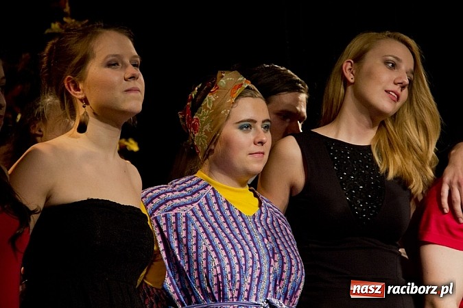 Zdjęcie w galerii na portalu naszraciborz.pl: W MDK-u świętowano 10-lecie grupy Irrealis wiadomości z regionu