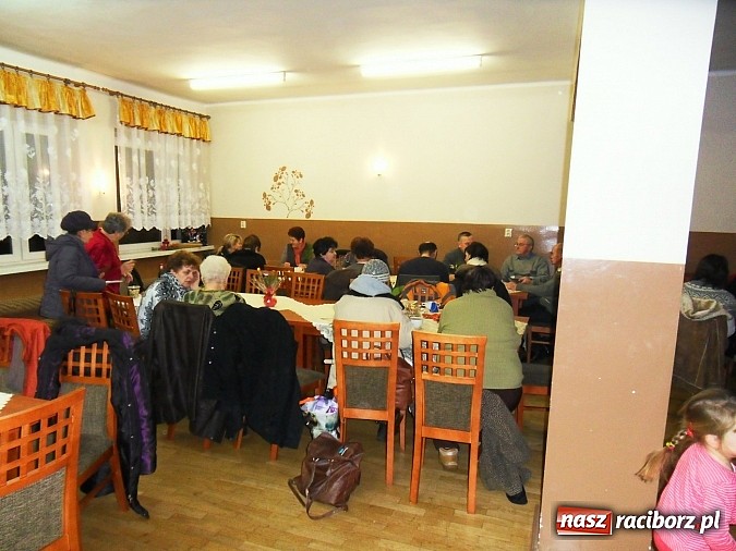 Zdjęcie w galerii na portalu naszraciborz.pl: Kiermasz adwentowy w Rudzie Kozielskiej wiadomości z regionu