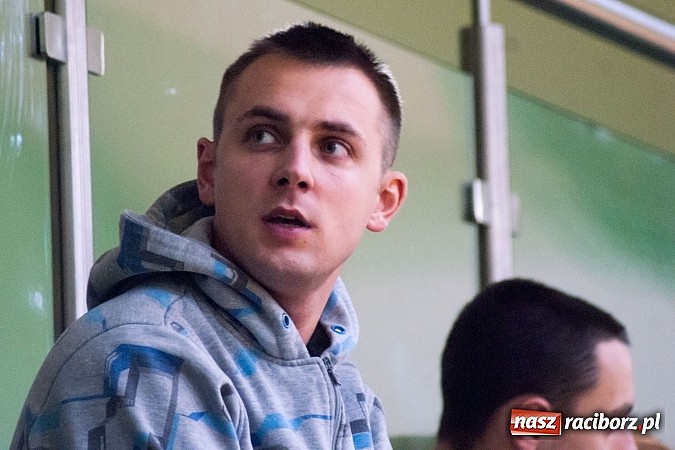 Zdjęcie w galerii na portalu naszraciborz.pl: KMP SMS Hyrbud i Czarne Koszule przełamały złą passę wiadomości z regionu