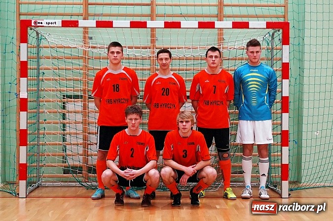 Zdjęcie w galerii na portalu naszraciborz.pl: KMP SMS Hyrbud i Czarne Koszule przełamały złą passę wiadomości z regionu