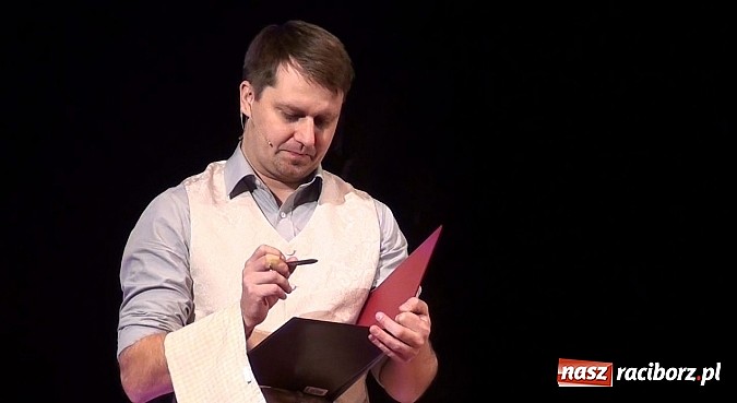 Zdjęcie w galerii na portalu naszraciborz.pl: Pełna sala RCK na Kabarecie Młodych Panów! wiadomości z regionu