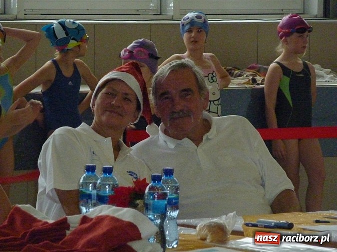 Zdjęcie w galerii na portalu naszraciborz.pl: Pływanie: Międzynarodowy Mikołaj na pływalni SMS-u wiadomości z regionu