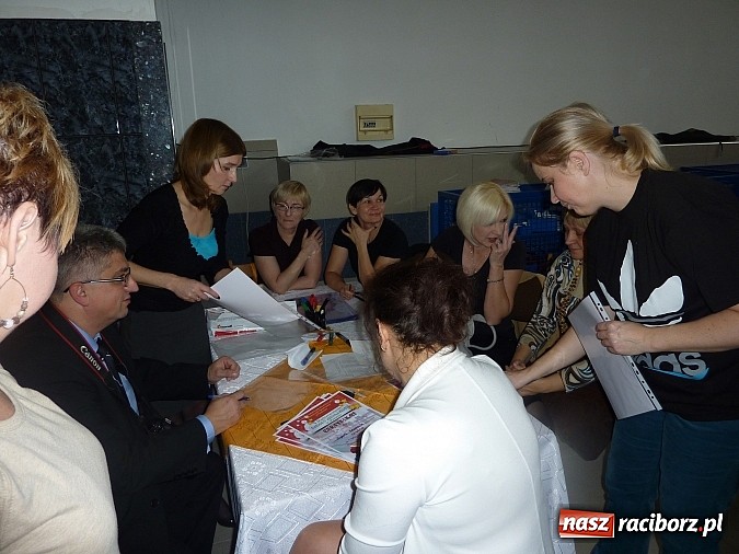 Zdjęcie w galerii na portalu naszraciborz.pl: Pływanie: Międzynarodowy Mikołaj na pływalni SMS-u wiadomości z regionu