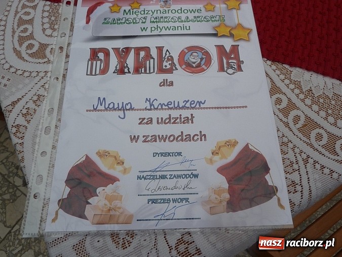 Zdjęcie w galerii na portalu naszraciborz.pl: Pływanie: Międzynarodowy Mikołaj na pływalni SMS-u wiadomości z regionu