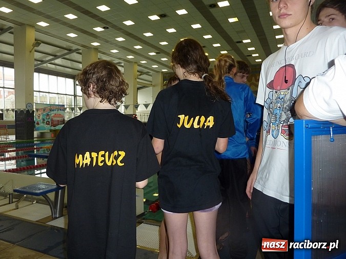 Zdjęcie w galerii na portalu naszraciborz.pl: Pływanie: Międzynarodowy Mikołaj na pływalni SMS-u wiadomości z regionu