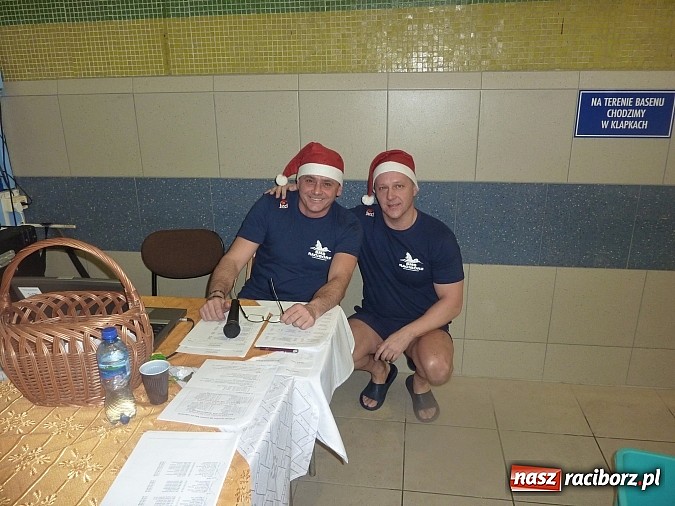 Zdjęcie w galerii na portalu naszraciborz.pl: Pływanie: Międzynarodowy Mikołaj na pływalni SMS-u wiadomości z regionu