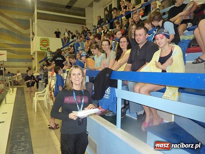 Zdjęcie w galerii na portalu naszraciborz.pl: Pływanie: Międzynarodowy Mikołaj na pływalni SMS-u wiadomości z regionu