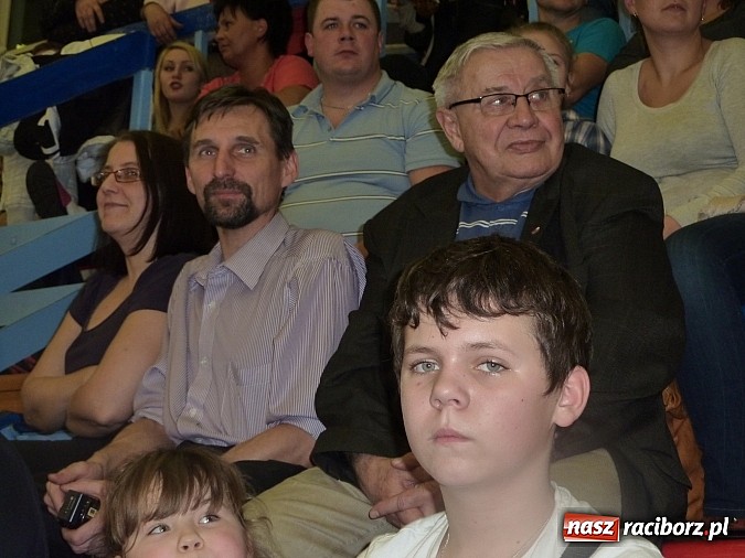 Zdjęcie w galerii na portalu naszraciborz.pl: Pływanie: Międzynarodowy Mikołaj na pływalni SMS-u wiadomości z regionu