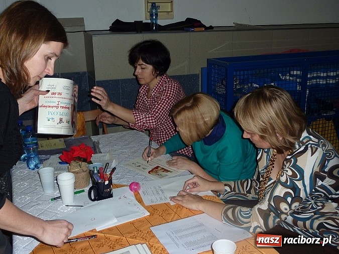 Zdjęcie w galerii na portalu naszraciborz.pl: Pływanie: Międzynarodowy Mikołaj na pływalni SMS-u wiadomości z regionu