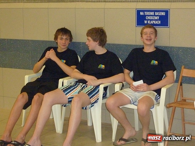 Zdjęcie w galerii na portalu naszraciborz.pl: Pływanie: Międzynarodowy Mikołaj na pływalni SMS-u wiadomości z regionu