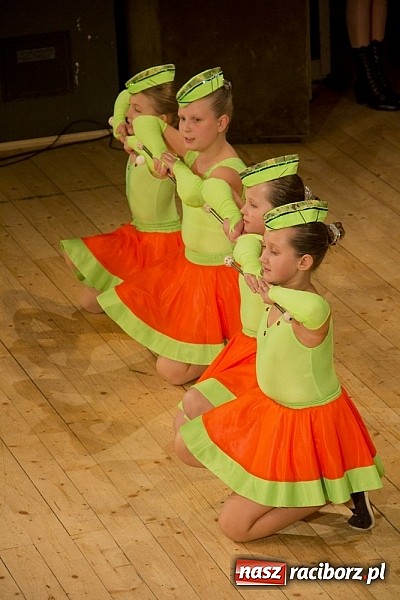 Zdjęcie w galerii na portalu naszraciborz.pl: Pełna widownia na świątecznym koncercie Źródła. Stowarzyszenie ma już 15 lat! wiadomości z regionu