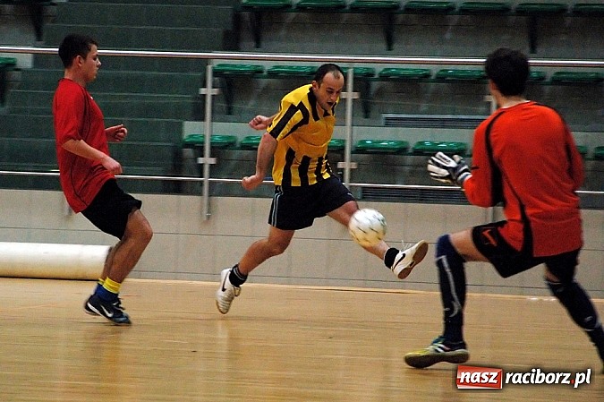 Zdjęcie w galerii na portalu naszraciborz.pl: HLPN: Nerwowo i czerwono w meczu ProAktywnych.com wiadomości z regionu