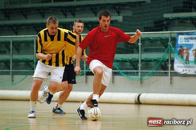 Zdjęcie w galerii na portalu naszraciborz.pl: HLPN: Nerwowo i czerwono w meczu ProAktywnych.com wiadomości z regionu