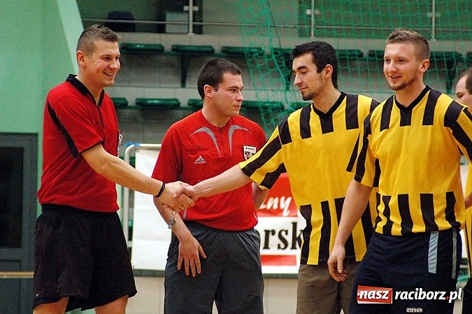 Zdjęcie w galerii na portalu naszraciborz.pl: HLPN: Nerwowo i czerwono w meczu ProAktywnych.com wiadomości z regionu