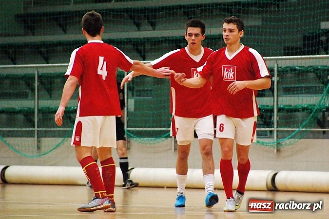 Zdjęcie w galerii na portalu naszraciborz.pl: HLPN: Nerwowo i czerwono w meczu ProAktywnych.com wiadomości z regionu