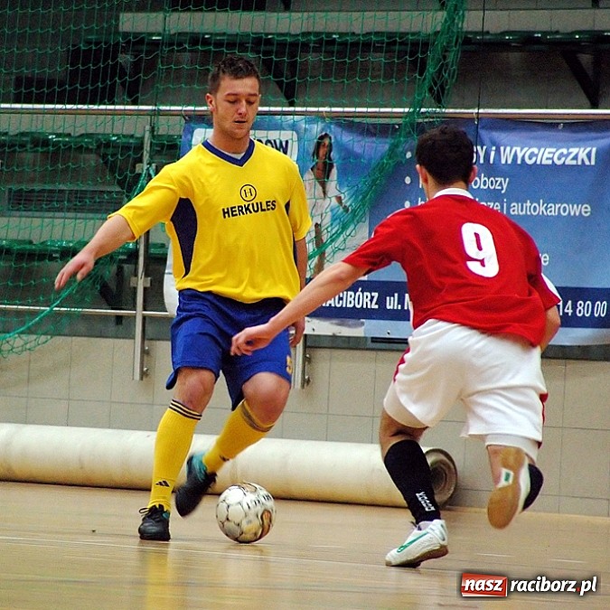 Zdjęcie w galerii na portalu naszraciborz.pl: HLPN: Nerwowo i czerwono w meczu ProAktywnych.com wiadomości z regionu