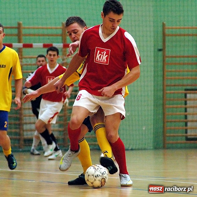 Zdjęcie w galerii na portalu naszraciborz.pl: HLPN: Nerwowo i czerwono w meczu ProAktywnych.com wiadomości z regionu