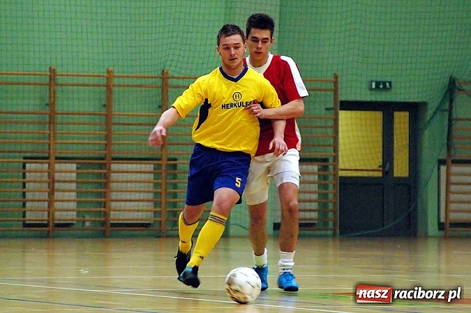 Zdjęcie w galerii na portalu naszraciborz.pl: HLPN: Nerwowo i czerwono w meczu ProAktywnych.com wiadomości z regionu