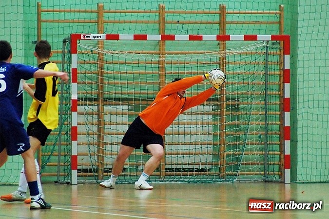 Zdjęcie w galerii na portalu naszraciborz.pl: HLPN: Nerwowo i czerwono w meczu ProAktywnych.com wiadomości z regionu