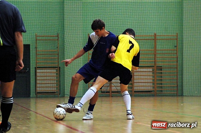 Zdjęcie w galerii na portalu naszraciborz.pl: HLPN: Nerwowo i czerwono w meczu ProAktywnych.com wiadomości z regionu