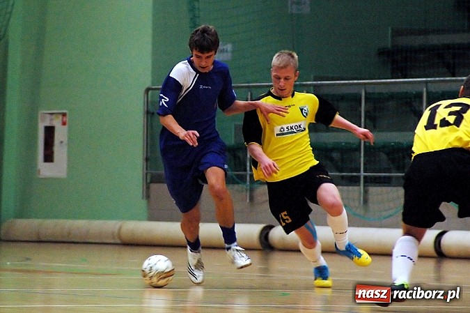 Zdjęcie w galerii na portalu naszraciborz.pl: HLPN: Nerwowo i czerwono w meczu ProAktywnych.com wiadomości z regionu