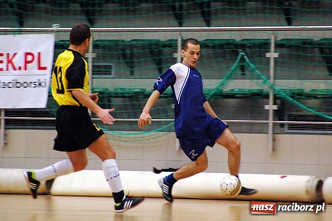 Zdjęcie w galerii na portalu naszraciborz.pl: HLPN: Nerwowo i czerwono w meczu ProAktywnych.com wiadomości z regionu