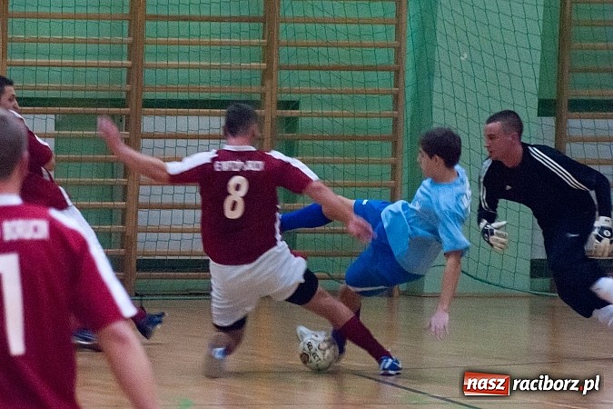 Zdjęcie w galerii na portalu naszraciborz.pl: HLPN: Nerwowo i czerwono w meczu ProAktywnych.com wiadomości z regionu