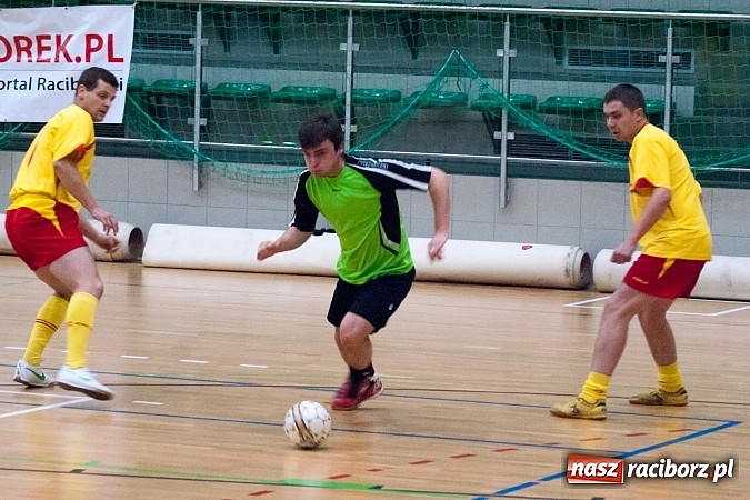 Zdjęcie w galerii na portalu naszraciborz.pl: HLPN: Nerwowo i czerwono w meczu ProAktywnych.com wiadomości z regionu