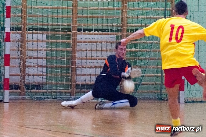 Zdjęcie w galerii na portalu naszraciborz.pl: HLPN: Nerwowo i czerwono w meczu ProAktywnych.com wiadomości z regionu