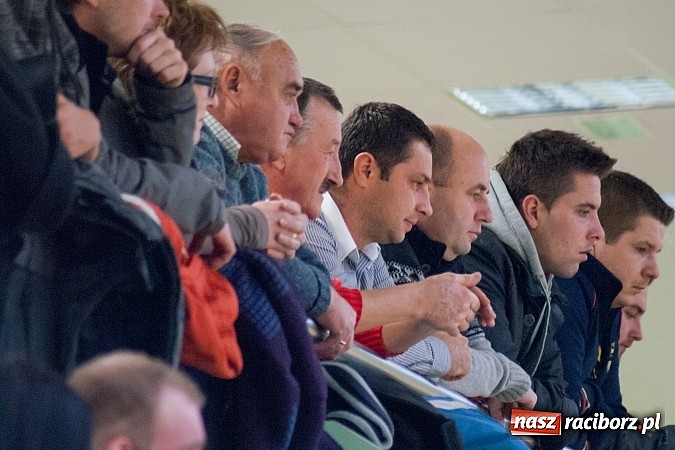 Zdjęcie w galerii na portalu naszraciborz.pl: HLPN: Nerwowo i czerwono w meczu ProAktywnych.com wiadomości z regionu